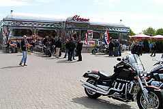 Dateiname=2007lenhol_03.JPG
Dateigröße=244KB
Abmessungen: 1000x666
hinzugefügt am: 04. Mai 2007 2007lenhol_03.JPG