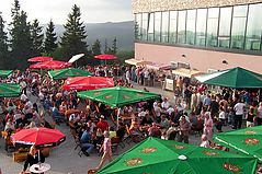Dateiname=2007suhhol_39.jpg
Dateigröße=285KB
Abmessungen: 1000x666
hinzugefügt am: 02. Juni 2007 2007suhhol_39.jpg