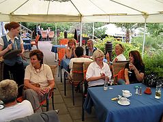 Dateiname=2007usehol_05.jpg
Dateigröße=269KB
Abmessungen: 1000x750
hinzugefügt am: 04. September 2007 2007usehol_05.jpg