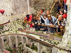 Dateiname=2008hamhol_47.jpg
Dateigröße=413KB
Abmessungen: 1000x750
hinzugefügt am: 17. Juni 2008 2008hamhol_47.jpg