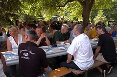Dateiname=2008jubuwe_053.jpg
Dateigröße=275KB
Abmessungen: 1000x664
hinzugefügt am: 07. Juni 2008 2008jubuwe_053.jpg