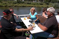 Dateiname=2008prauwe_124.jpg
Dateigröße=206KB
Abmessungen: 1000x664
hinzugefügt am: 27. Juli 2008 2008prauwe_124.jpg