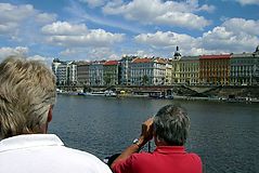 Dateiname=2008prapet_40.jpg
Dateigröße=280KB
Abmessungen: 1000x669
hinzugefügt am: 30. Juli 2008 2008prapet_40.jpg