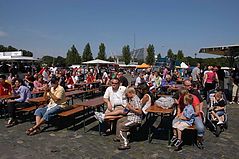 Dateiname=2010hanuwe032.jpg
Dateigröße=211KB
Abmessungen: 1000x664
hinzugefügt am: 09. August 2010 2010hanuwe032.jpg