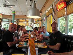 Dateiname=2010marsig05.jpg
Dateigröße=288KB
Abmessungen: 1000x750
hinzugefügt am: 22. Juli 2010 2010marsig05.jpg