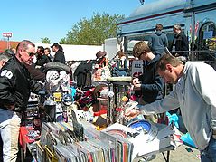 Dateiname=2011lenhol21.jpg
Dateigröße=359KB
Abmessungen: 1000x750
hinzugefügt am: 01. Mai 2011 2011lenhol21.jpg
