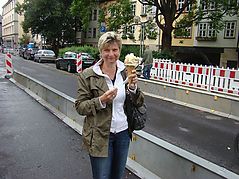 Dateiname=2011suhrph039.jpg
Dateigröße=303KB
Abmessungen: 1000x750
hinzugefügt am: 17. Juni 2011 2011suhrph039.jpg
